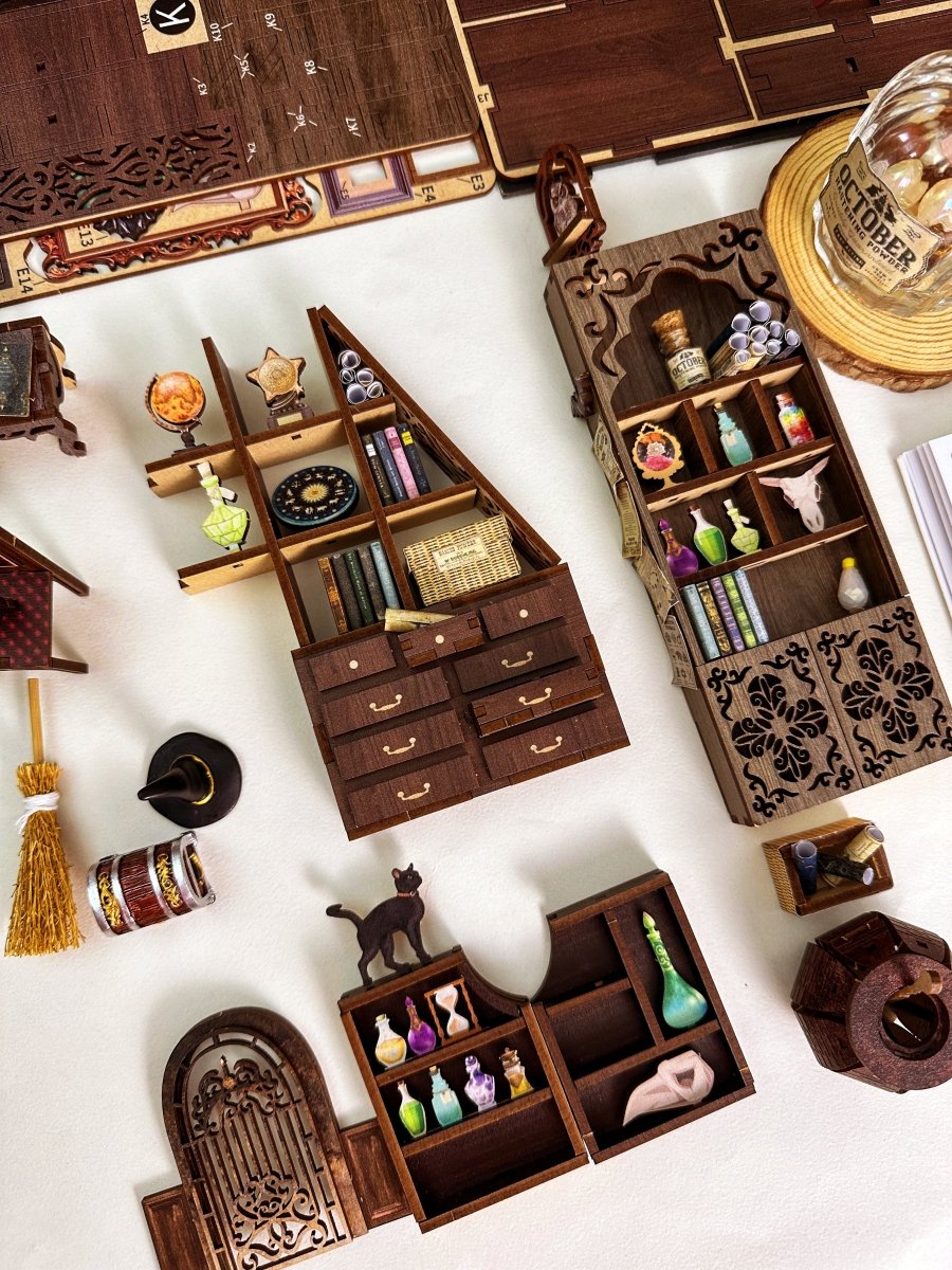 Book Nook DIY - kit: Magic Pharmacist - The Warm Workshop