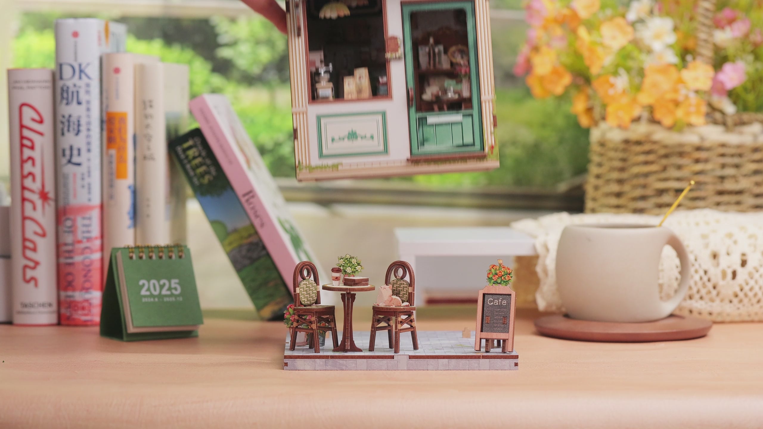 Book Nook DIY-kit: Soligt Café